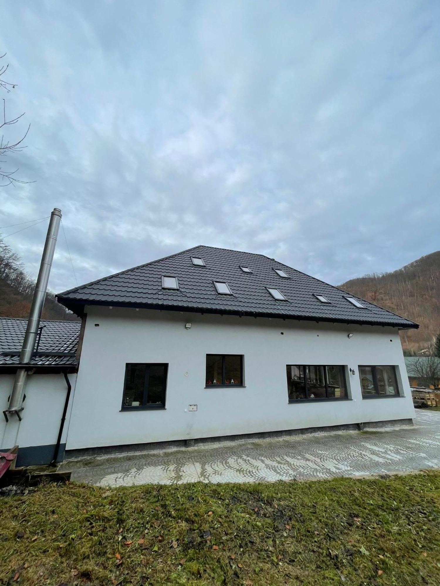 Casa Tudor Падіс Екстер'єр фото